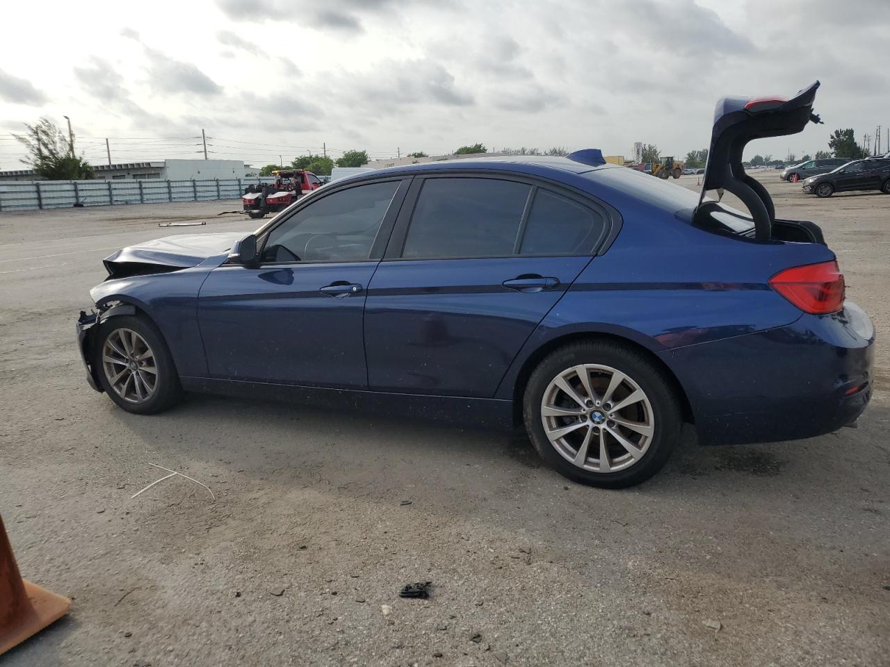 WBA8E1G30HNU17561 2017 BMW 3 SERIES - Image 2