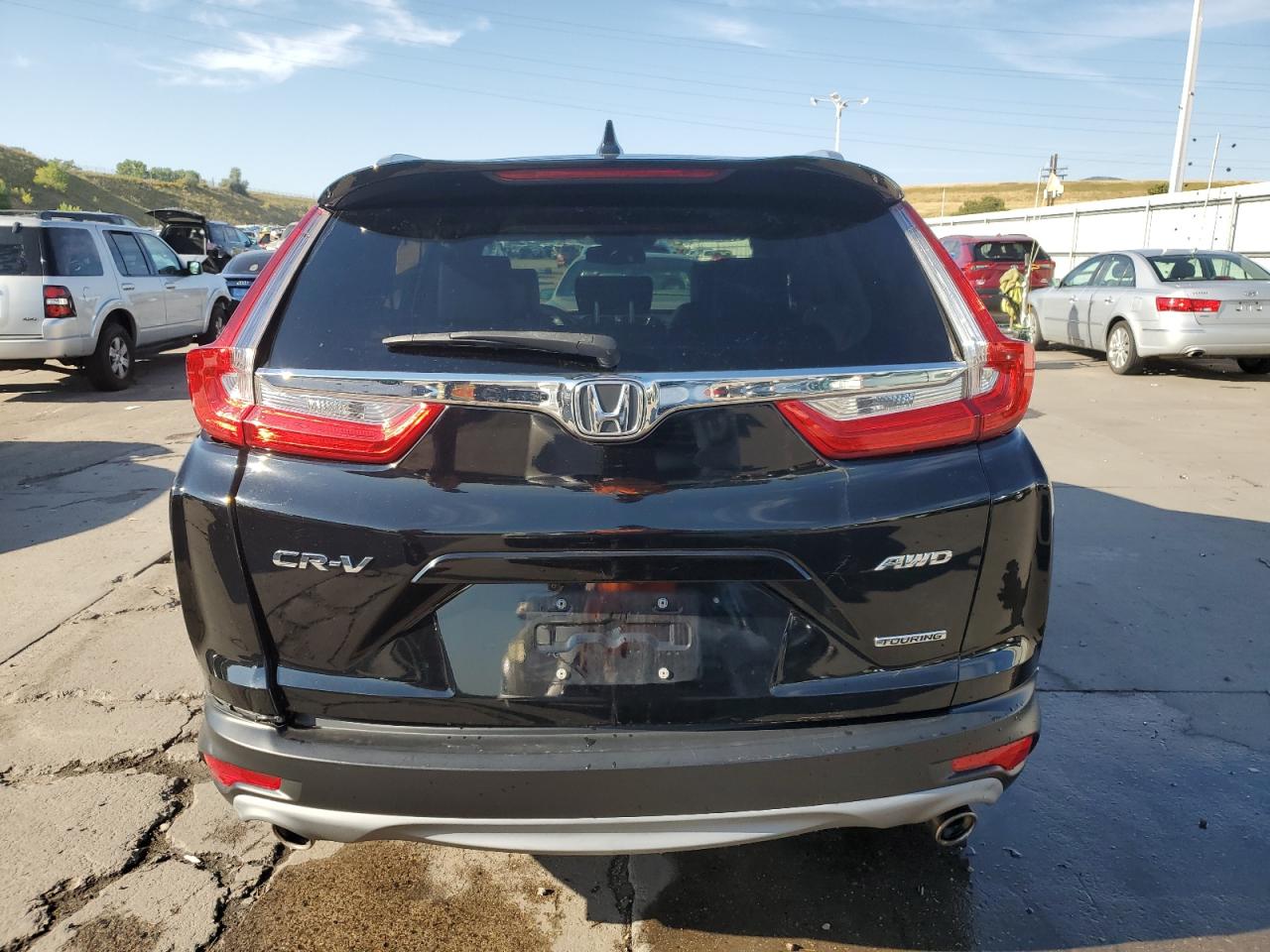 2HKRW2H94HH643793 2017 Honda Cr-V Touring