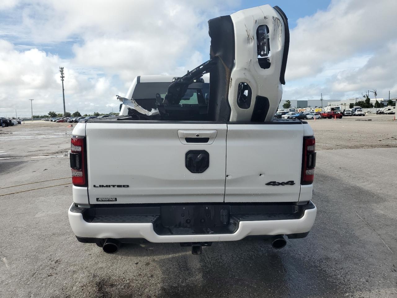 2022 Ram 1500 Limited VIN: 1C6SRFHT6NN439415 Lot: 70671574