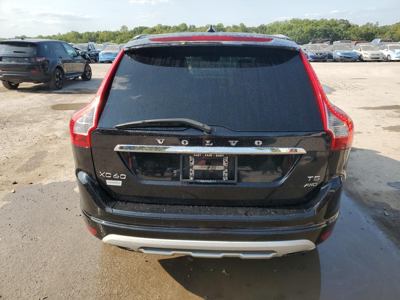 YV440MRR1H2109882 2017 Volvo Xc60 T5 Dynamic