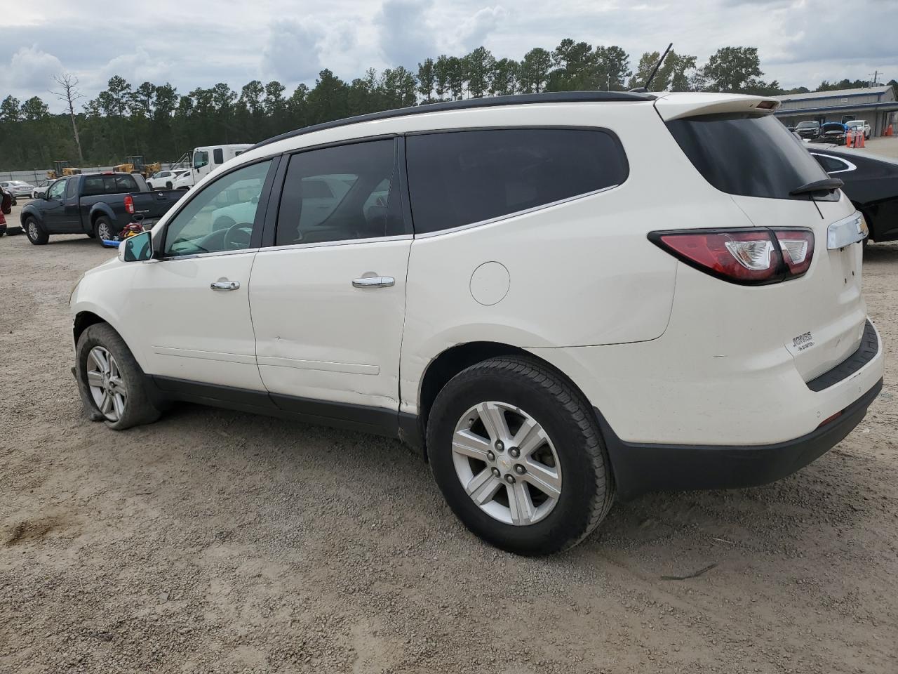 2014 Chevrolet Traverse - Image 2