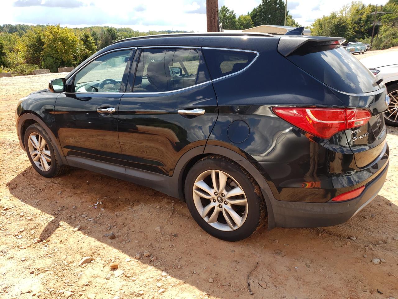 2014 Hyundai Santa Fe - Image 2