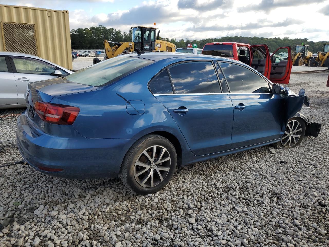 2017 Volkswagen Jetta - Image 3