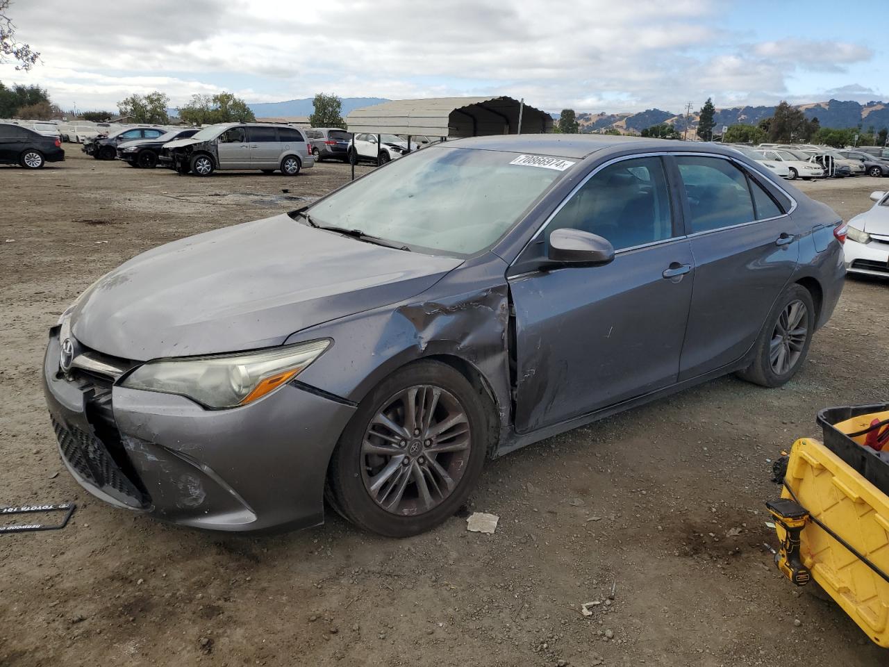 4T1BF1FKXHU288275 2017 TOYOTA CAMRY - Image 1