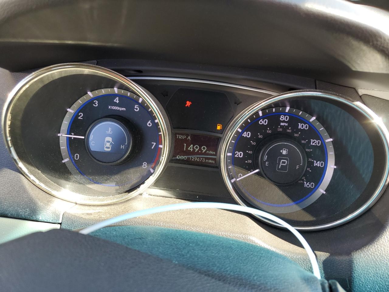 2011 Hyundai Sonata - Image 9