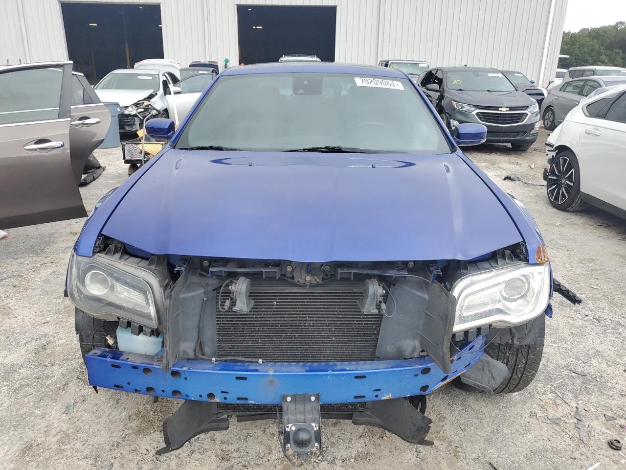 VIN 2C3CCABG2JH285550 2018 CHRYSLER 300 no.5