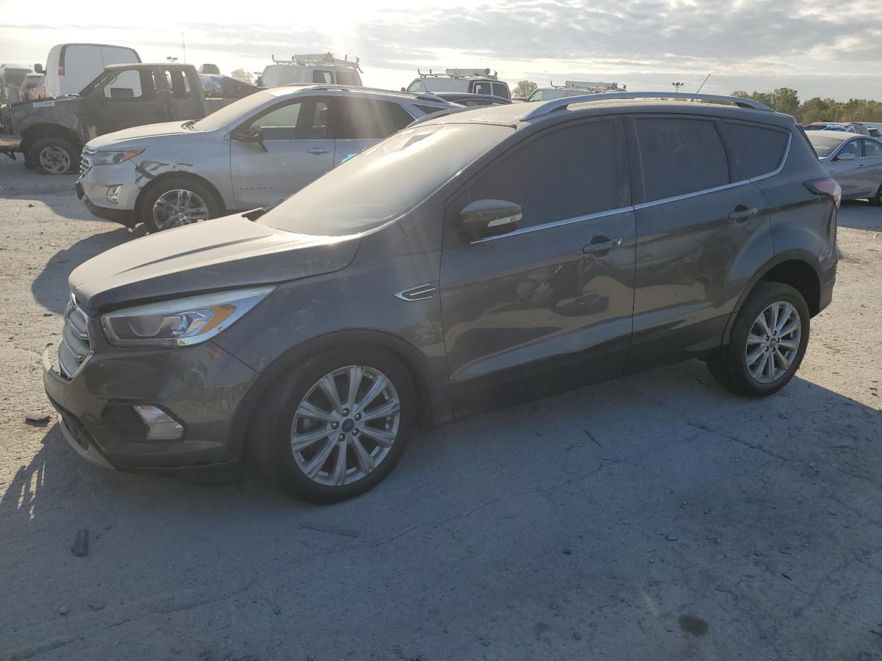 1FMCU0JD2HUE52826 2017 FORD ESCAPE - Image 1