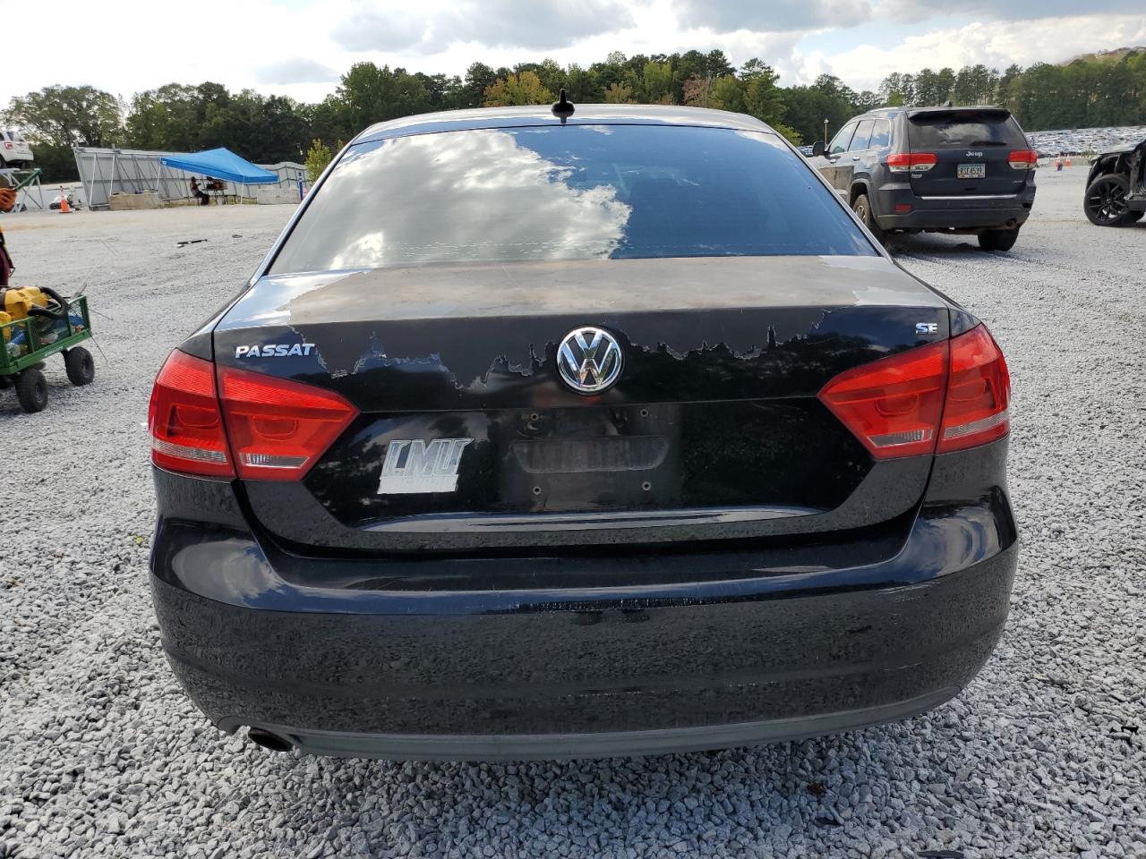 1VWBH7A32DC136702 2013 Volkswagen Passat Se