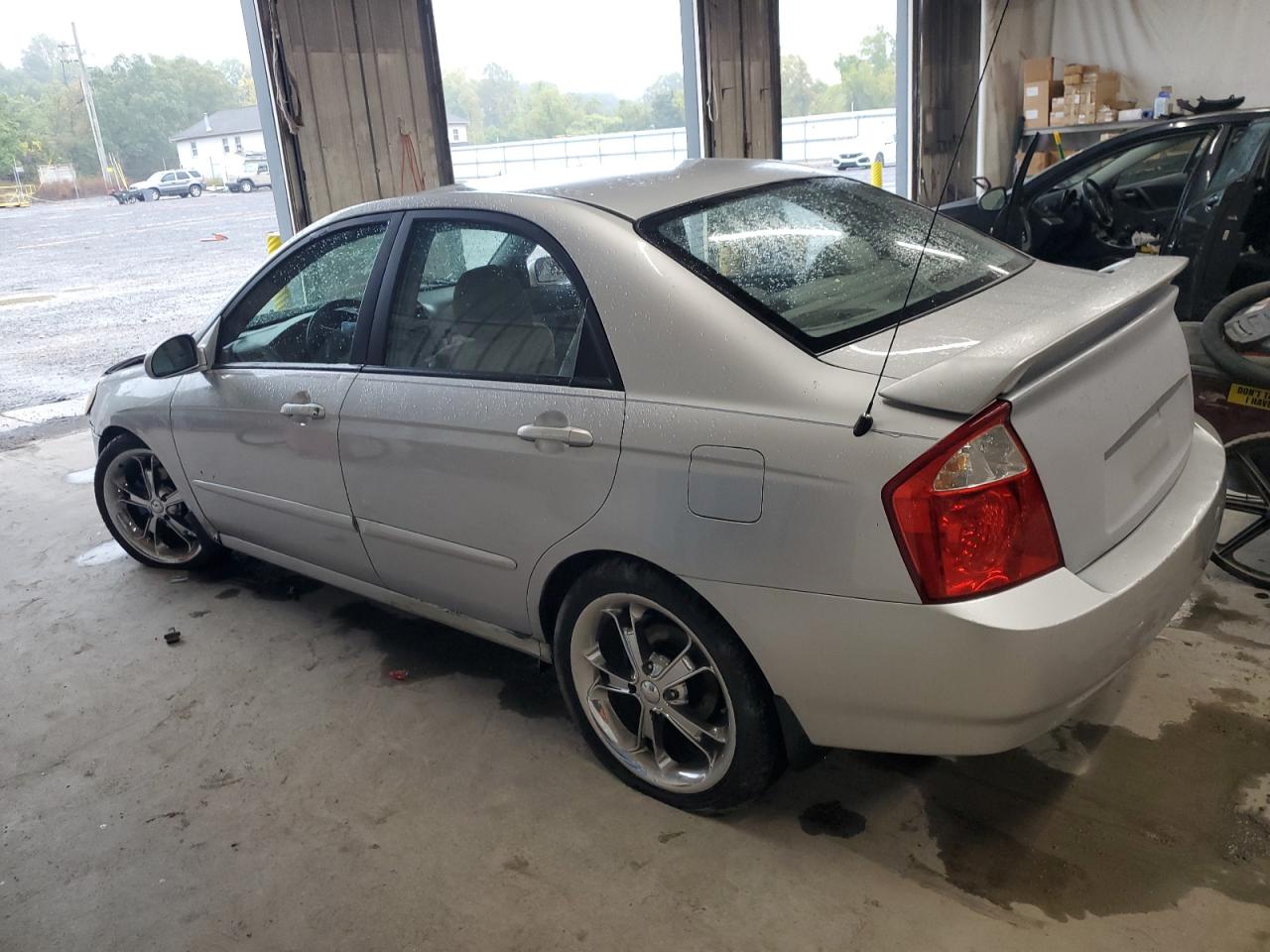 2006 Kia Spectra - Image 2