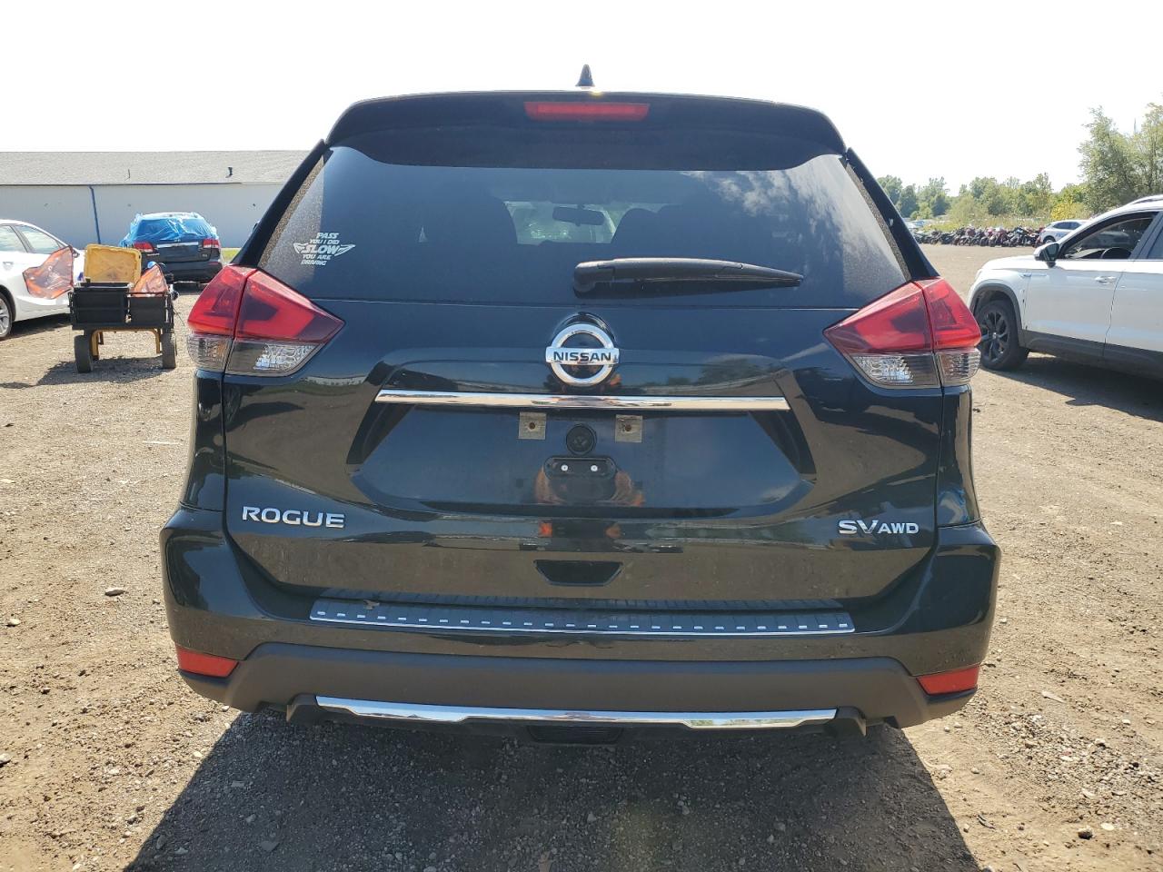 2018 Nissan Rogue S VIN: KNMAT2MV3JP557832 Lot: 70904654