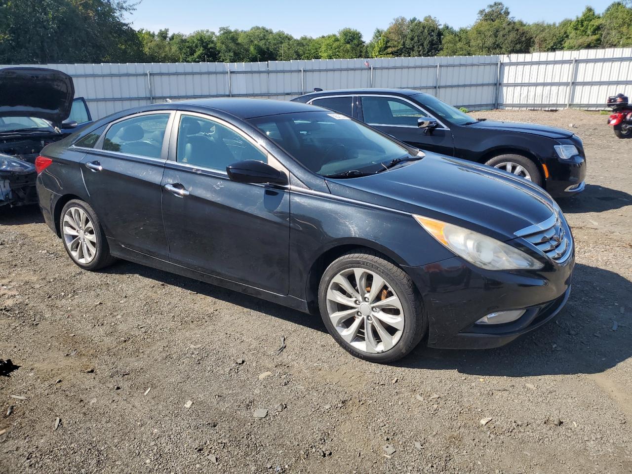 2011 Hyundai Sonata - Image 4