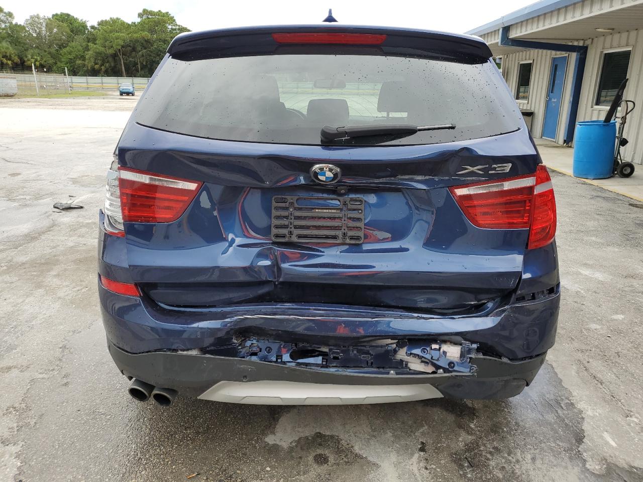 VIN 5UXWX9C54H0T11670 2017 BMW X3 no.6