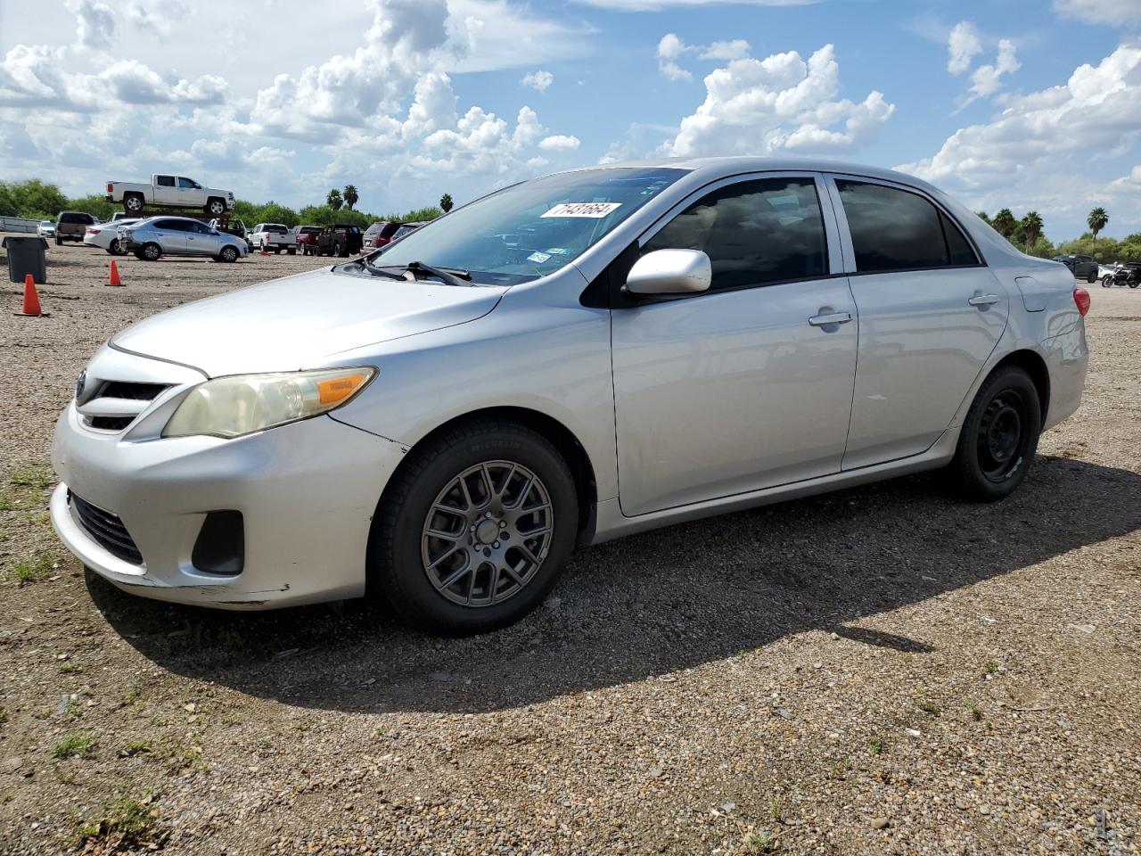 VIN 5YFBU4EE0DP124483 2013 TOYOTA COROLLA no.1