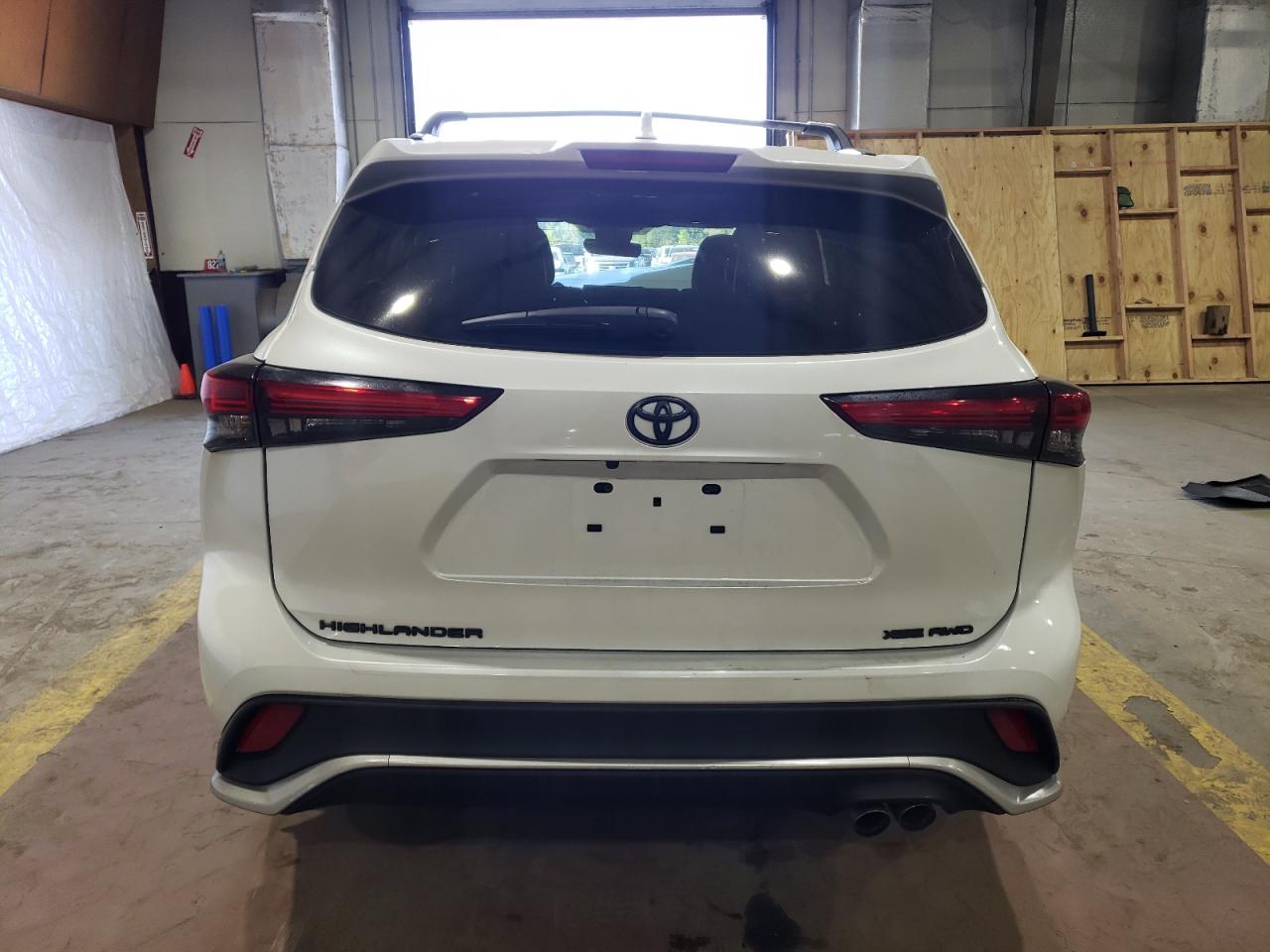 2022 Toyota Highlander Xse VIN: 5TDJZRBH4NS197633 Lot: 70074124