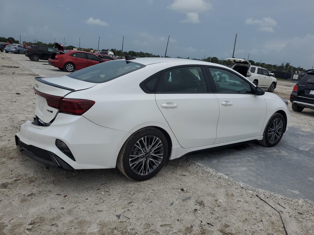 2023 Kia Forte Gt Line VIN: 3KPF54AD8PE667629 Lot: 70045454