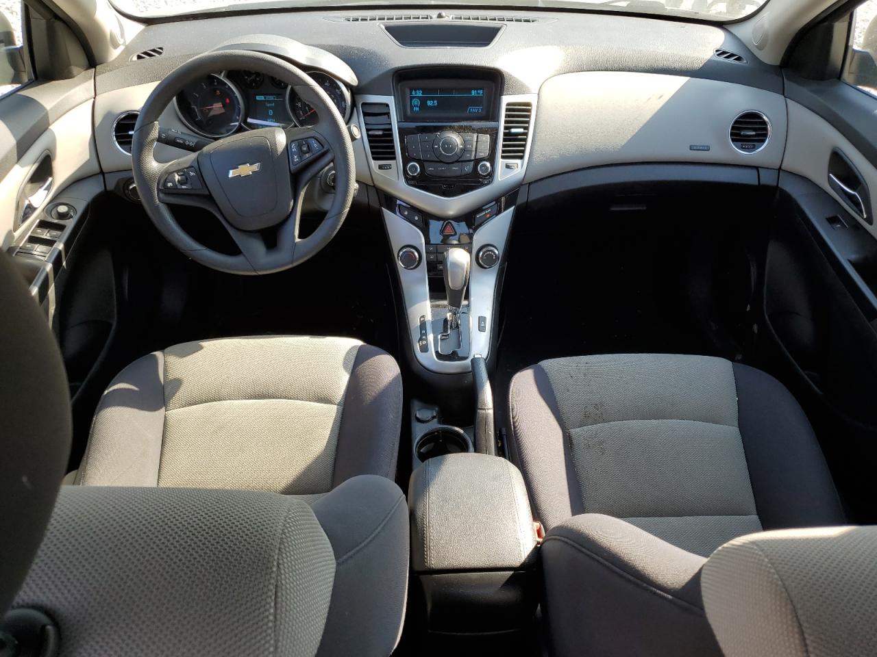 2013 Chevrolet Cruze - Image 8