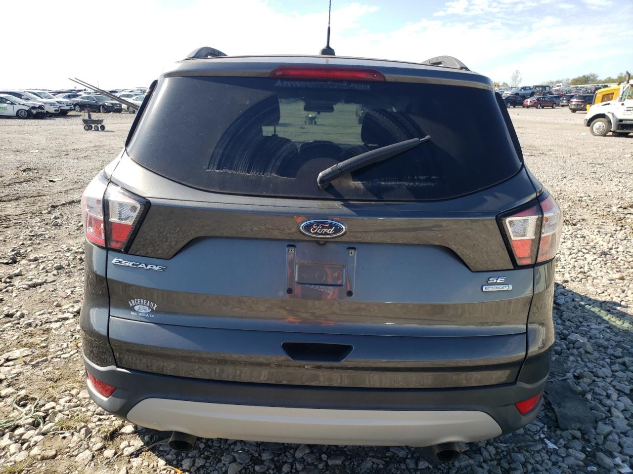 1FMCU0GD3JUB09620 2018 Ford Escape Se