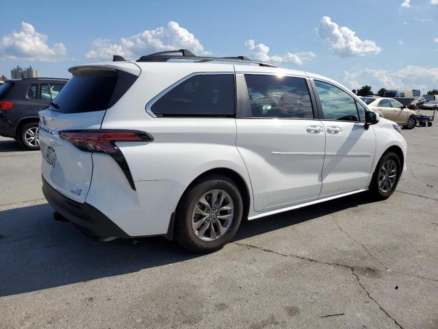 5TDKRKEC5NS129725 Toyota All Models SIENNA LE 3