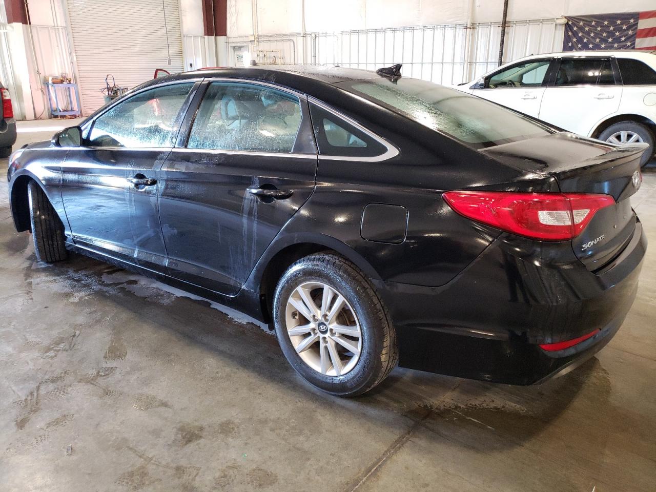 5NPE24AF8HH528474 2017 HYUNDAI SONATA - Image 2