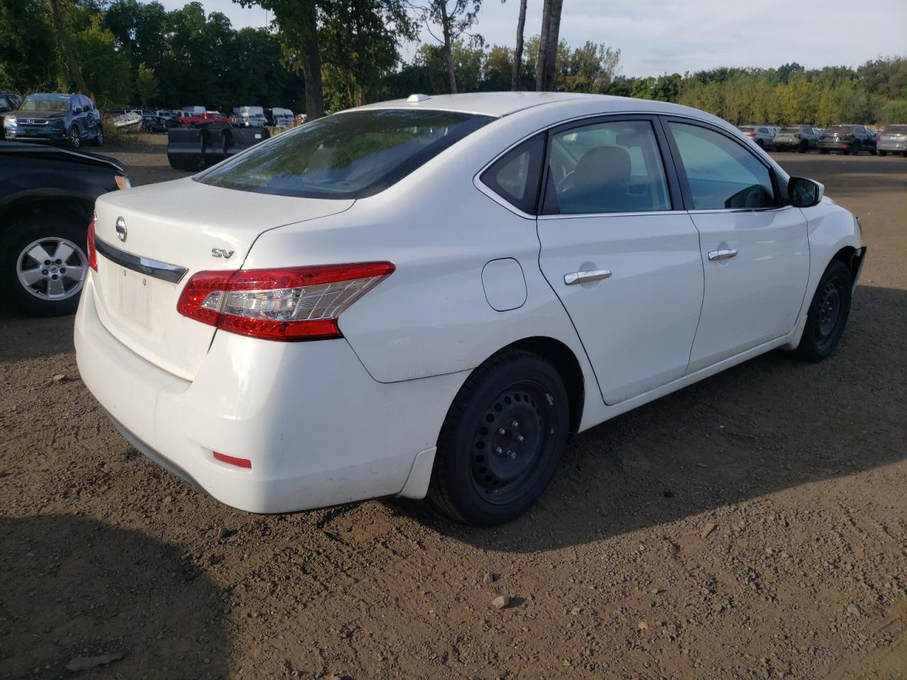 2015 Nissan Sentra - Image 3