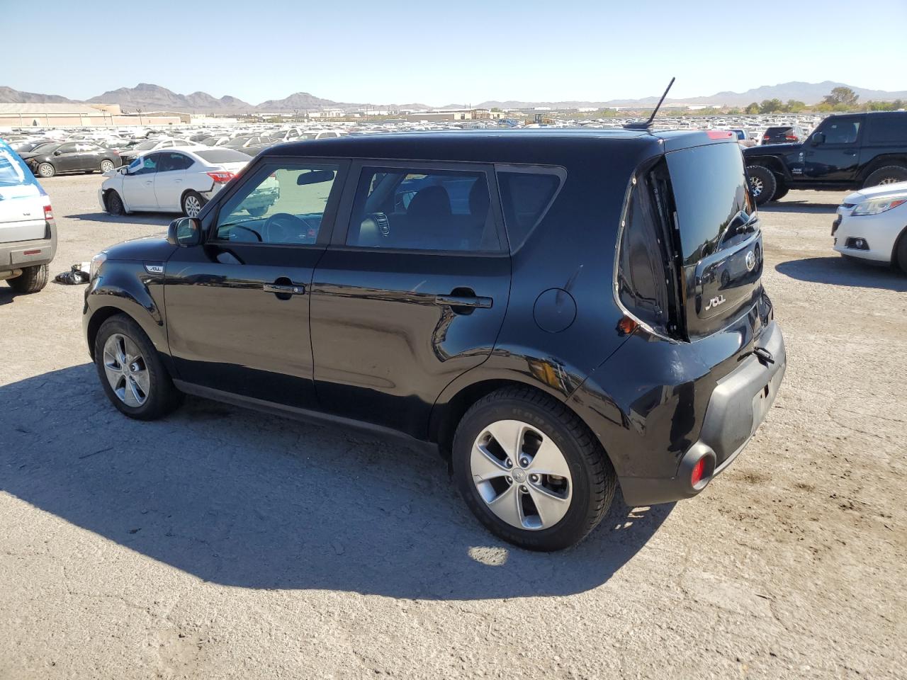 2016 Kia Soul - Image 2