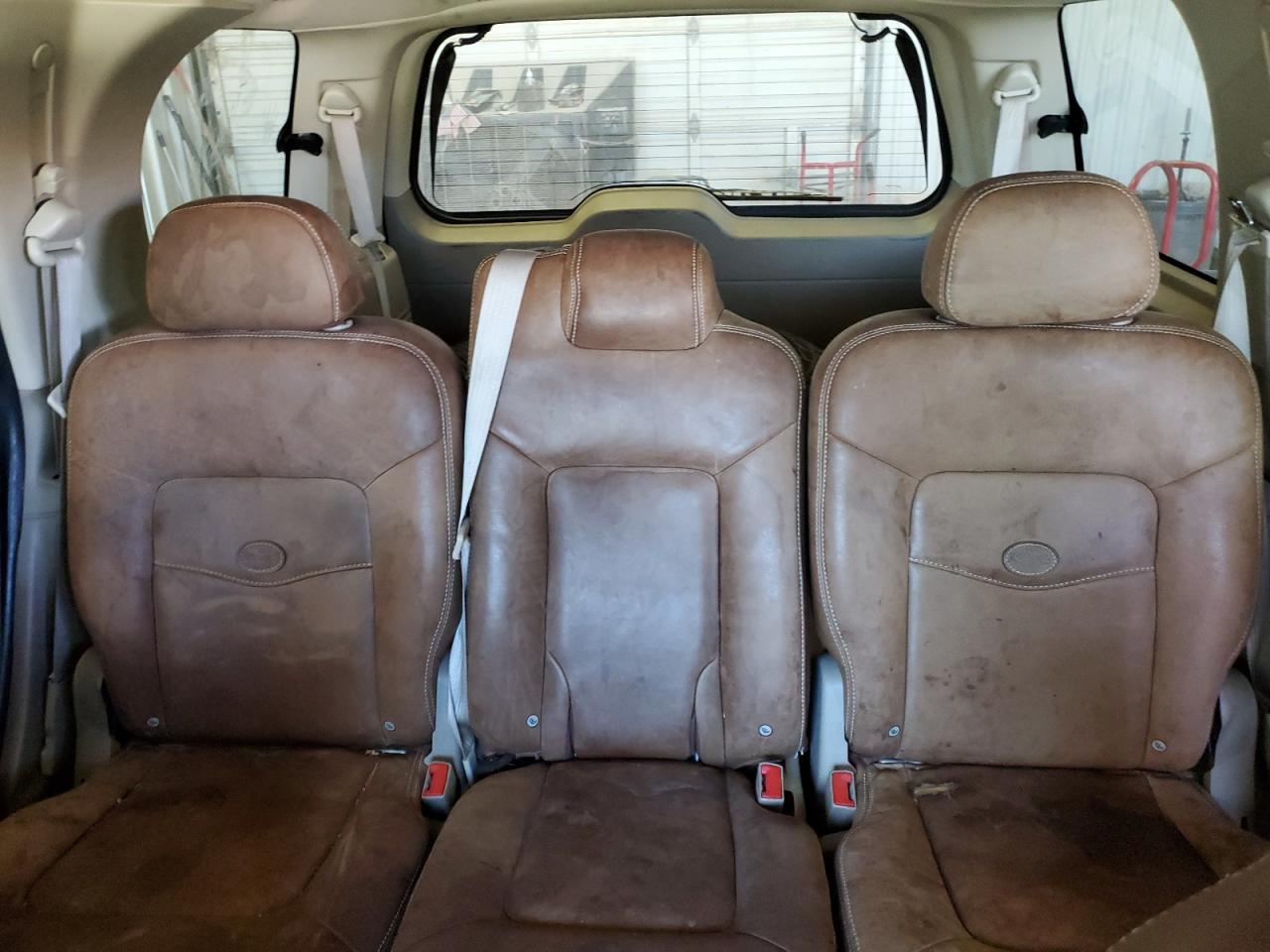 1FMFU17525LA60417 2005 Ford Expedition Eddie Bauer