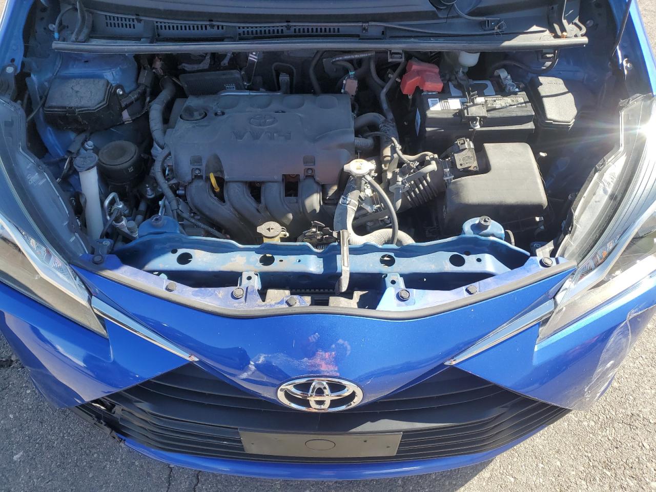 VNKKTUD38JA090660 2018 Toyota Yaris L