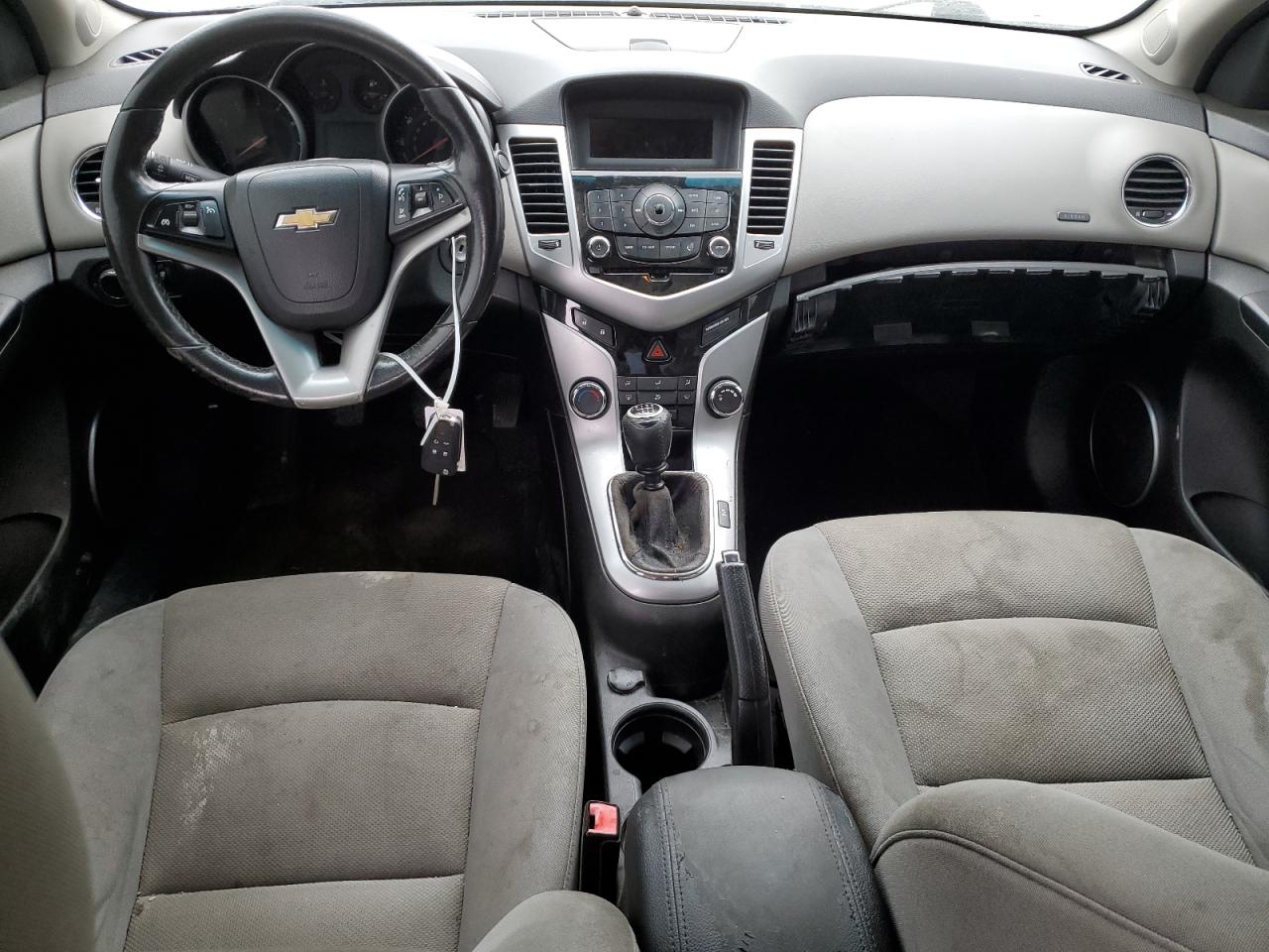 2012 Chevrolet Cruze - Image 8