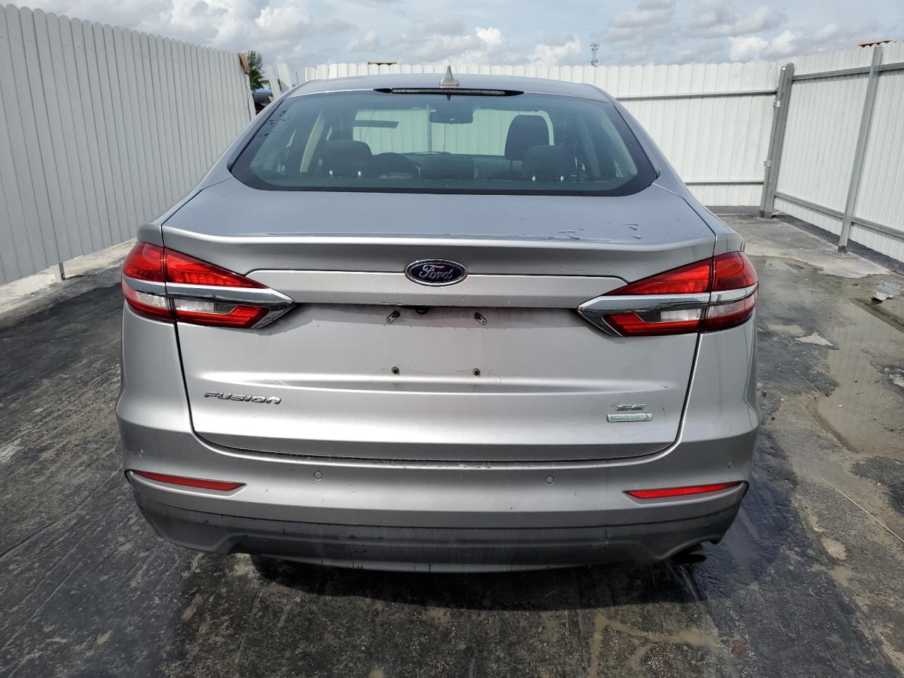 3FA6P0HD9LR109161 2020 Ford Fusion Se