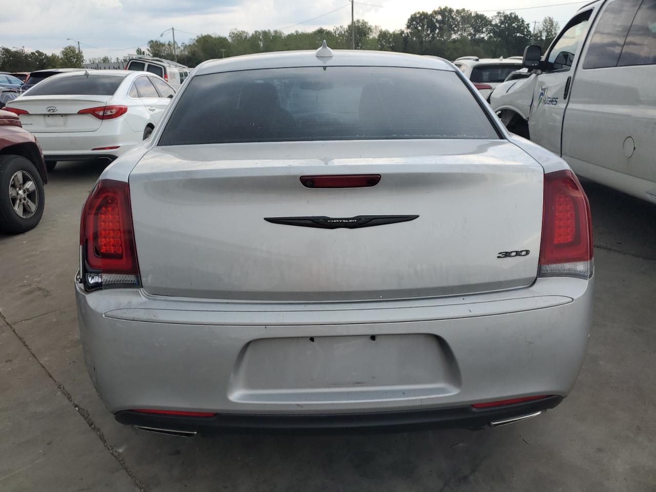 2021 Chrysler 300 Touring VIN: 2C3CCAAG5MH509061 Lot: 70003354