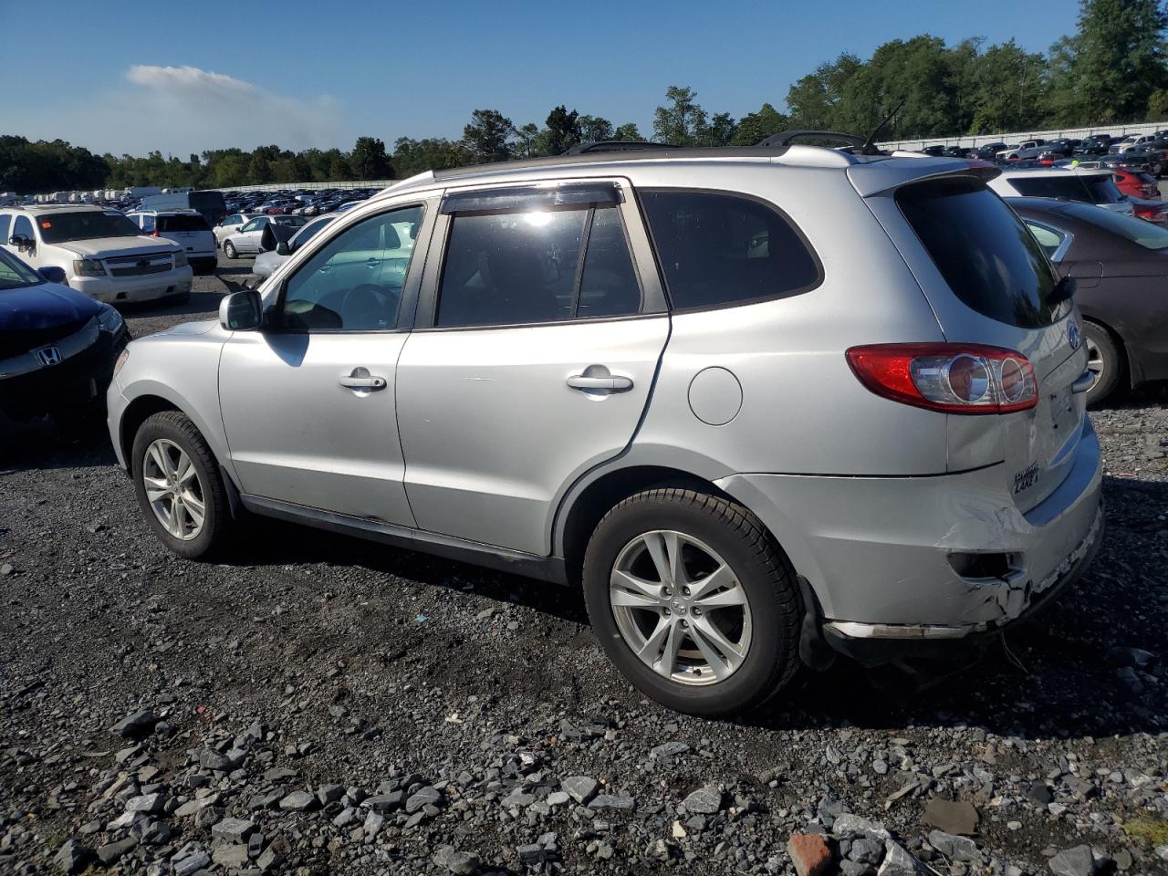 2011 Hyundai Santa Fe - Image 2