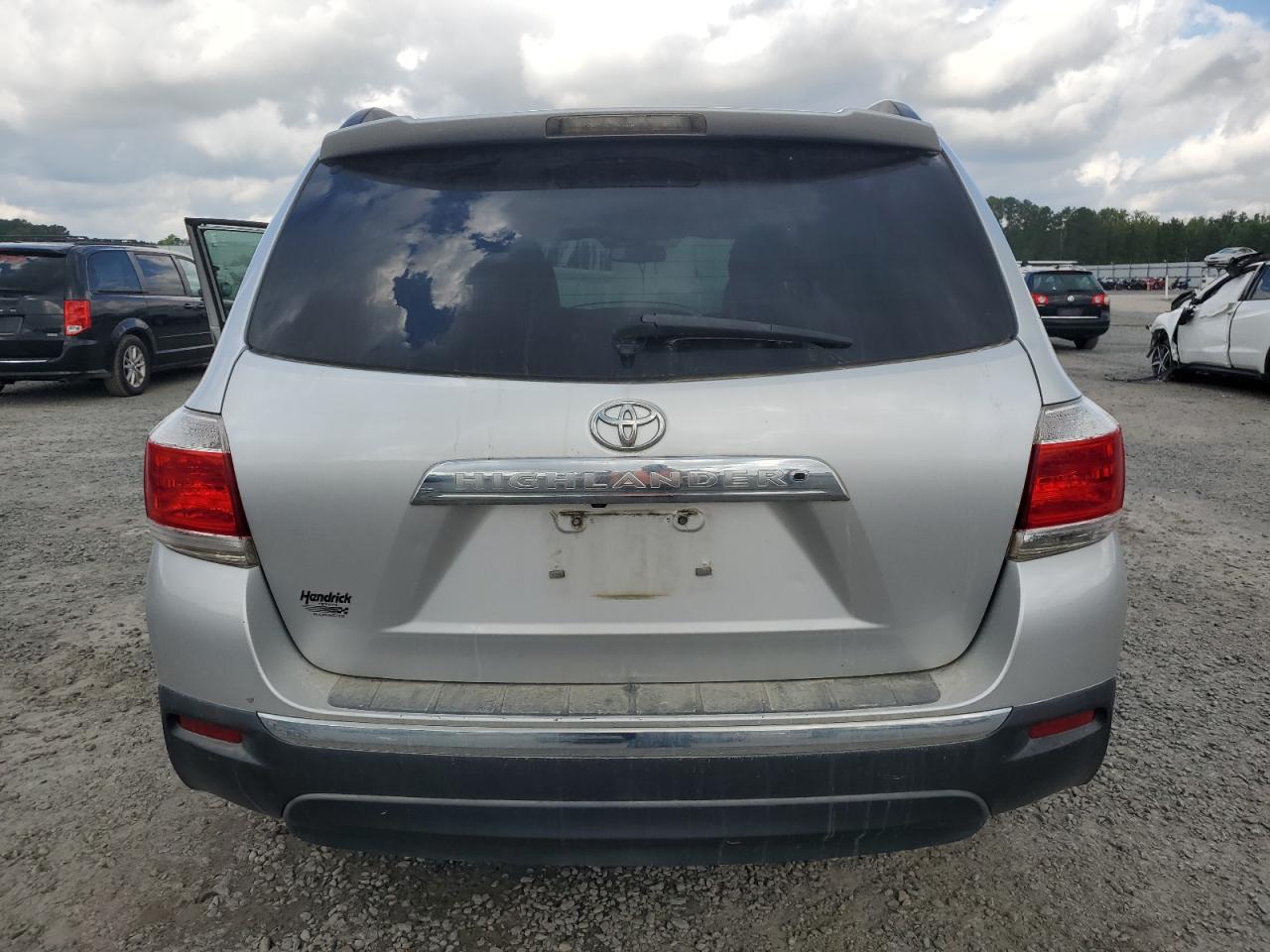 5TDYK3EH9DS100467 2013 Toyota Highlander Limited