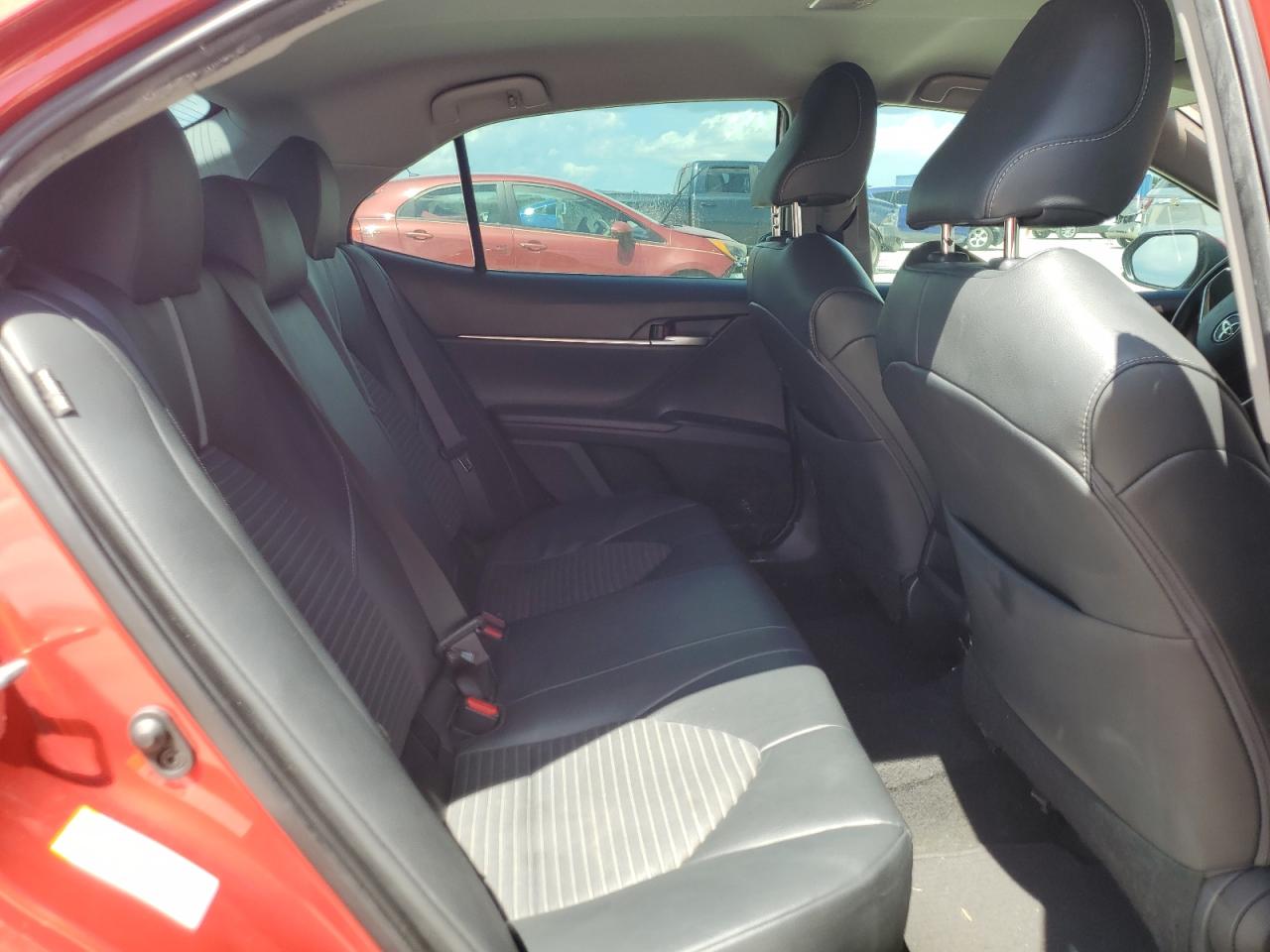 2019 Toyota Camry - Image 10