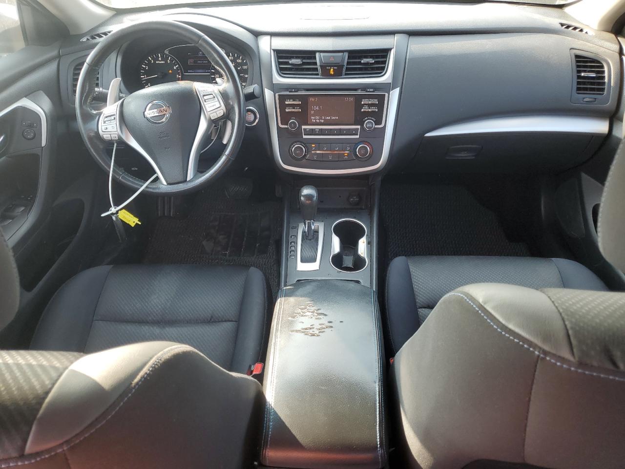 2017 Nissan Altima - Image 8