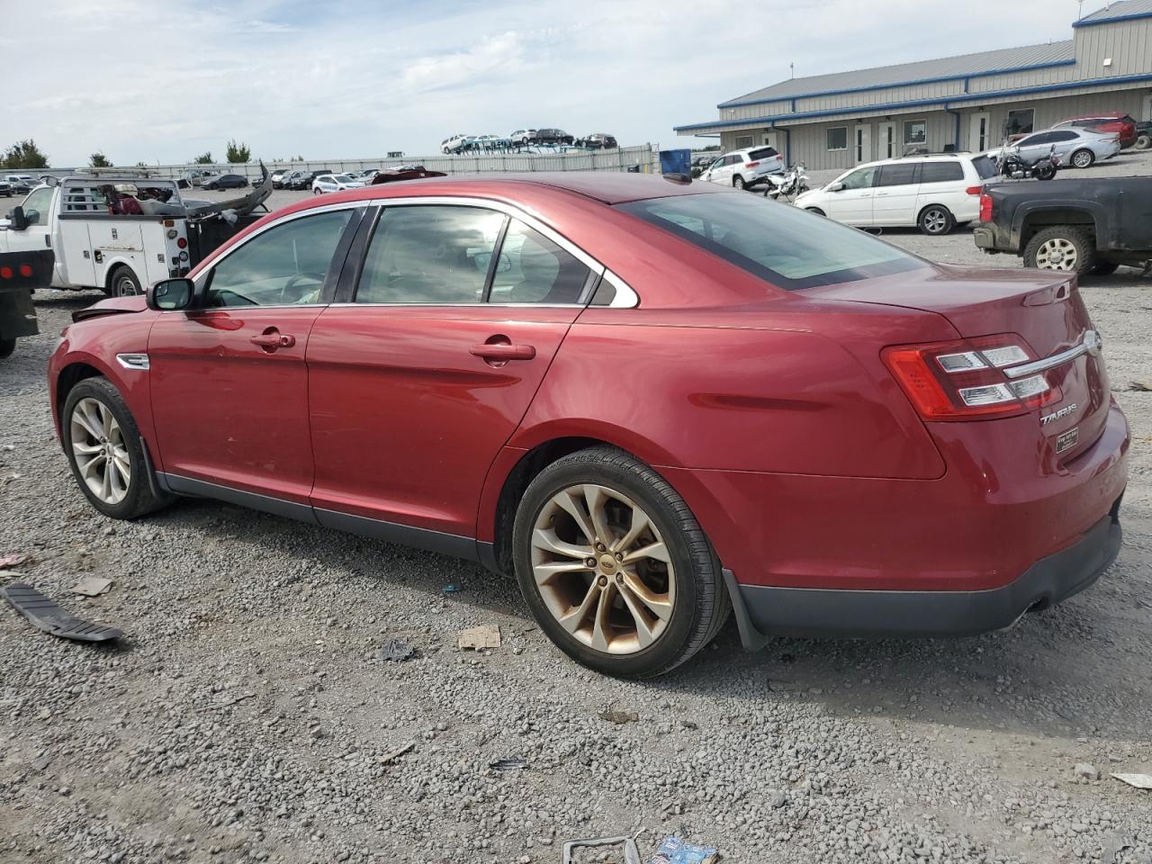 2013 Ford Taurus - Image 2