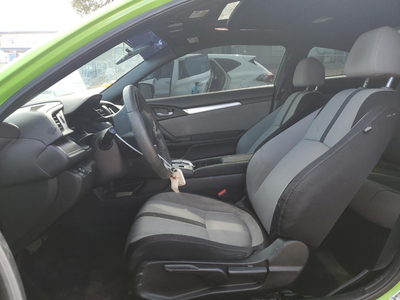 2HGFC4B08GH313102 2016 Honda Civic Lx
