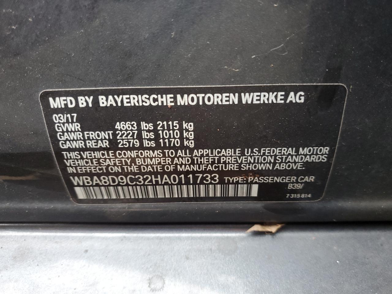 WBA8D9C32HA011733 2017 BMW 330 Xi