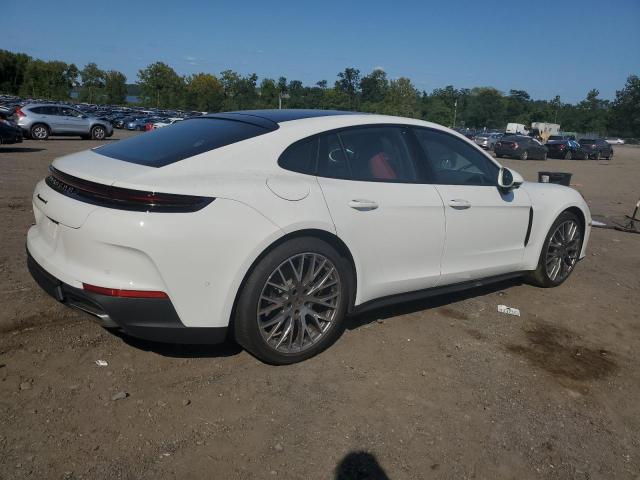  PORSCHE PANAMERA 2024 Biały