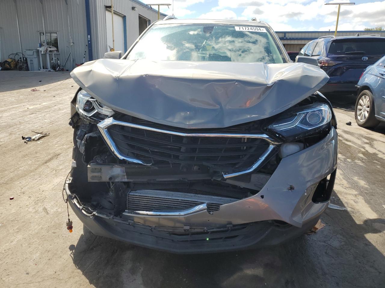 VIN 3GNAXKEX5JS601696 2018 CHEVROLET EQUINOX no.5