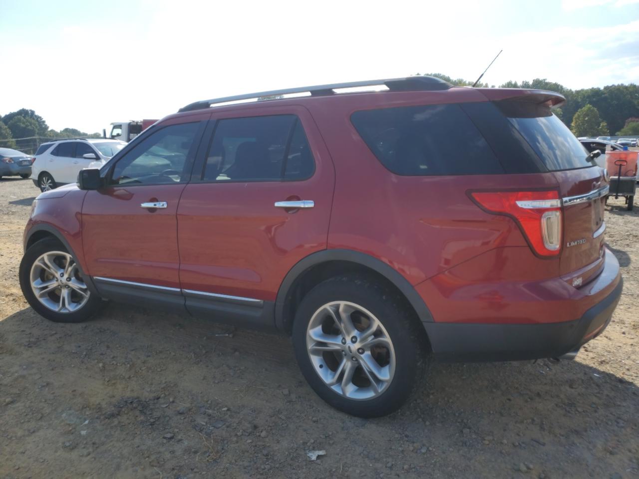 2015 Ford Explorer - Image 2