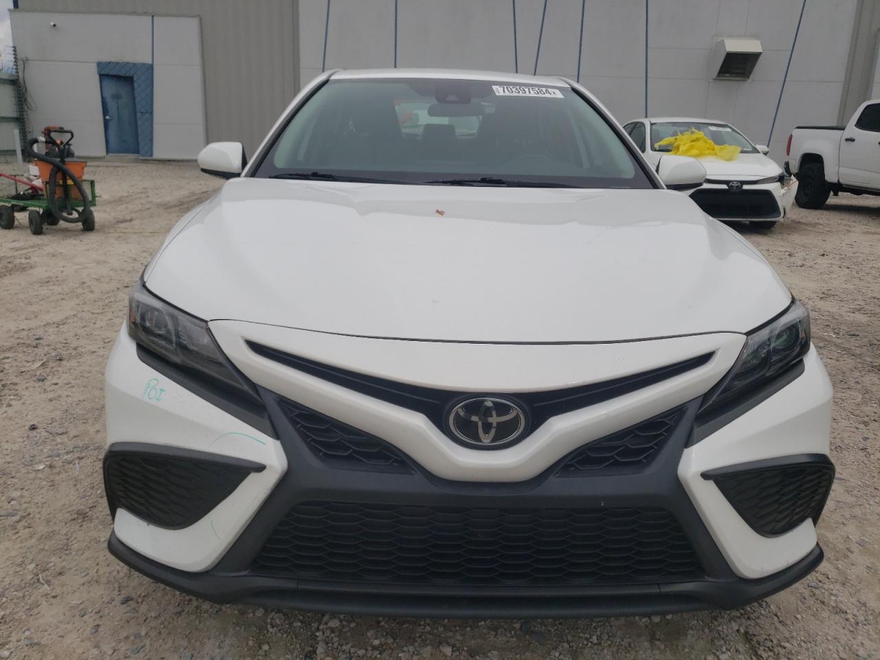 2021 Toyota Camry Se VIN: 4T1G11AKXMU603226 Lot: 70397584