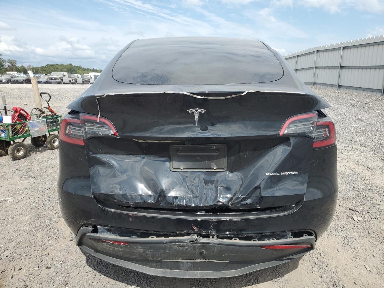 2023 Tesla Model Y VIN: 7SAYGDEE1PF796606 Lot: 71584204