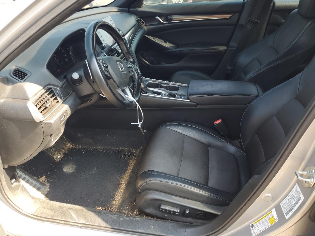 1HGCV1F38JA243865 2018 Honda Accord Sport