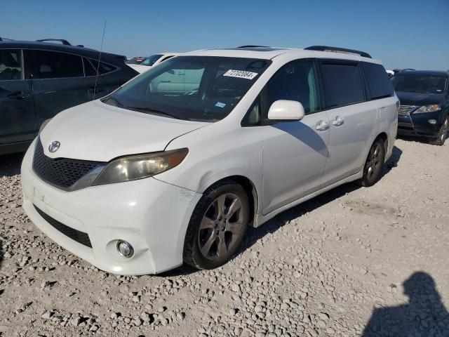 2011 Toyota Sienna Sport