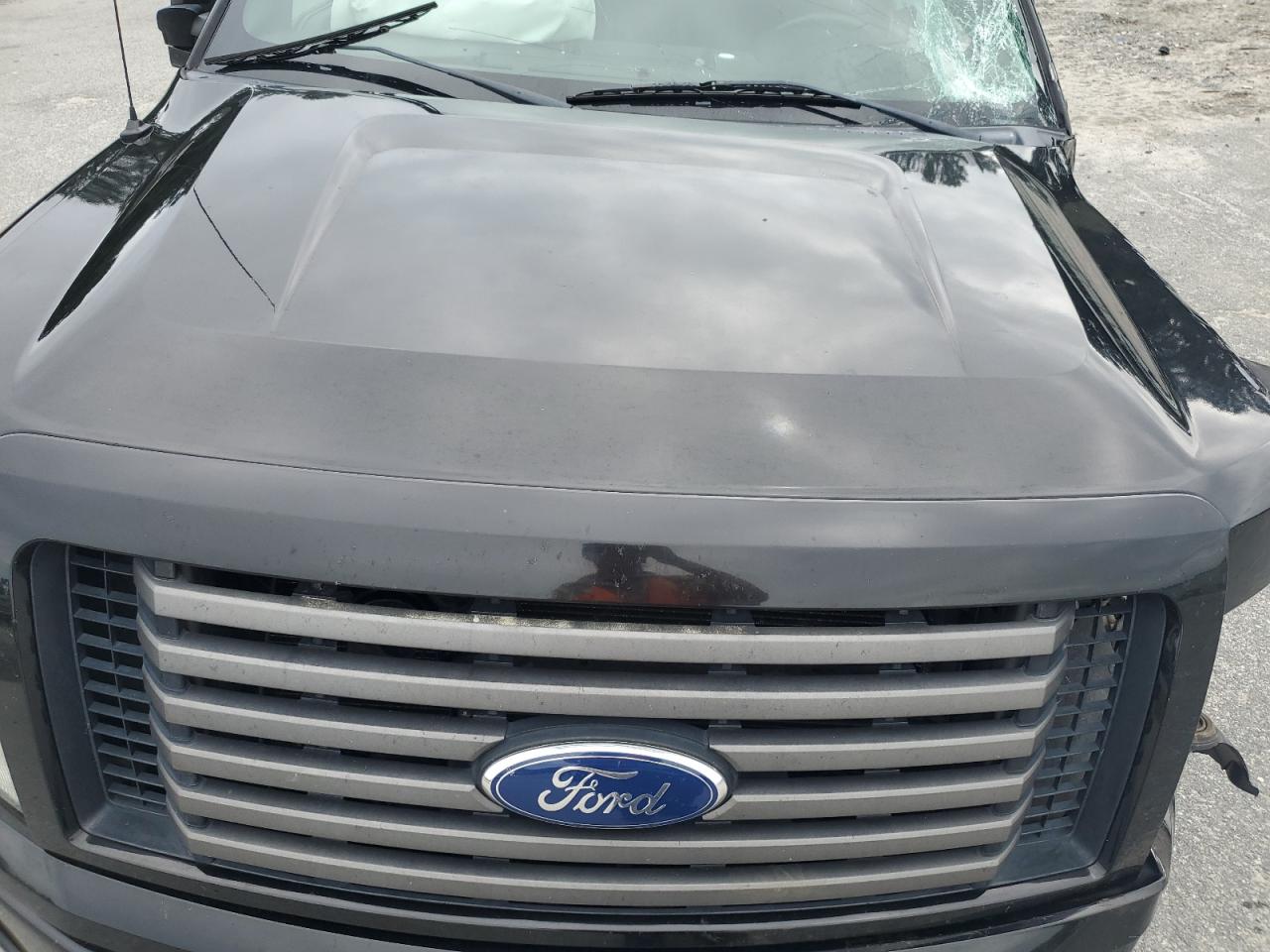 2011 Ford F-150 - Image 12