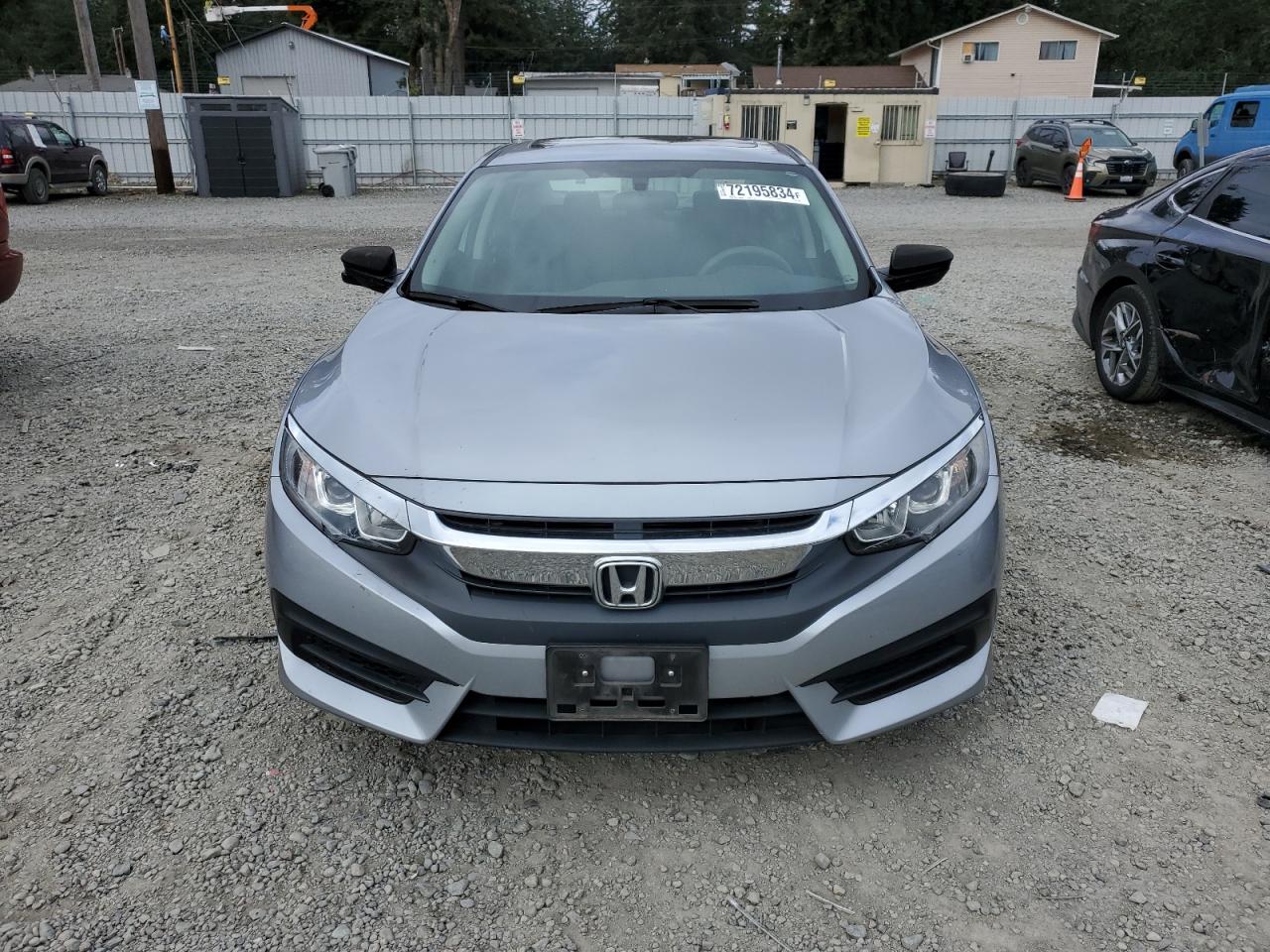 2HGFC2F79JH528572 2018 Honda Civic Ex