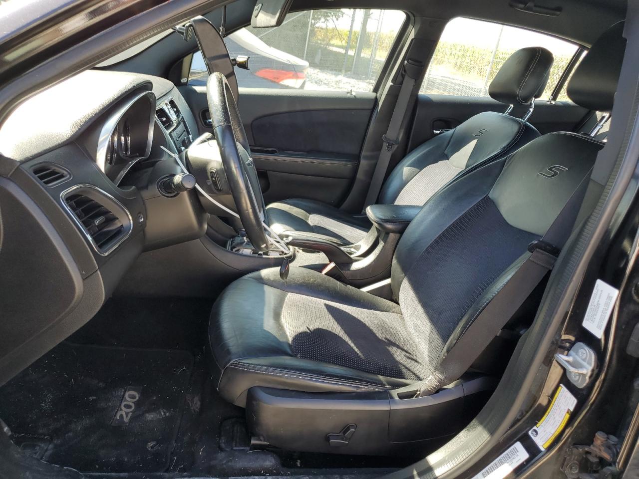 2014 Chrysler 200 Limited VIN: 1C3CCBCG0EN193290 Lot: 71804744