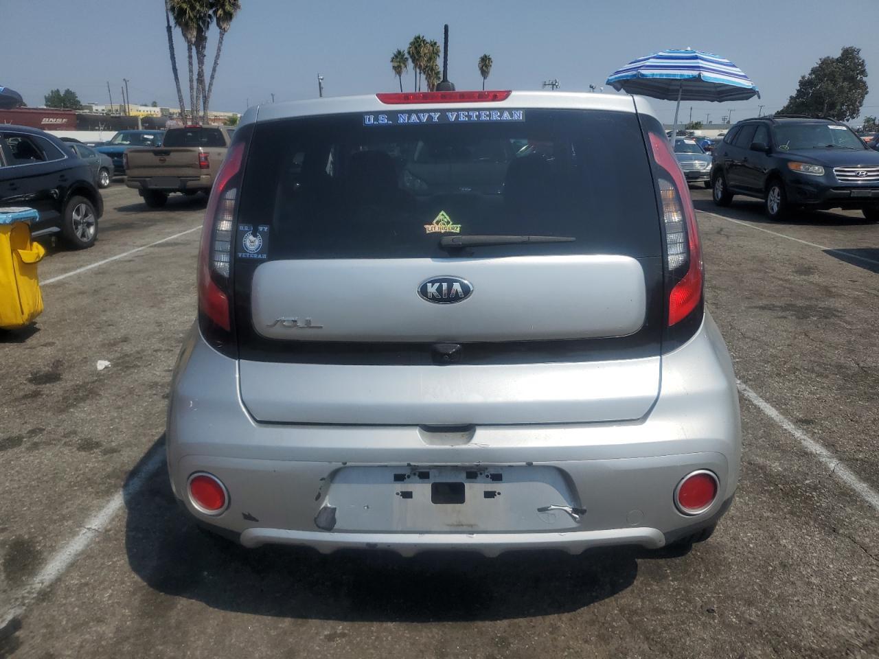 2017 Kia Soul + VIN: KNDJP3A52H7447329 Lot: 71093074