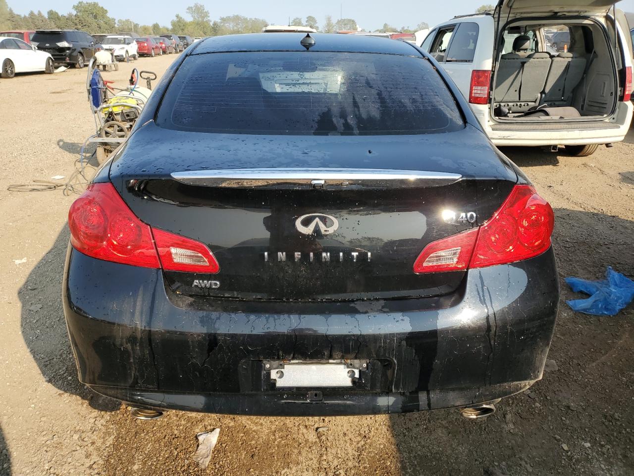 JN1CV6AR4FM523167 2015 Infiniti Q40