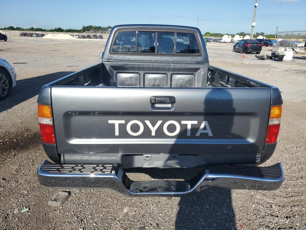 1993 Toyota Pickup 1/2 Ton Short Wheelbase Dx VIN: 4TARN81P5PZ096843 Lot: 72677924